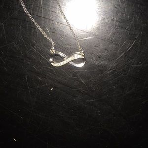 Infinite necklace